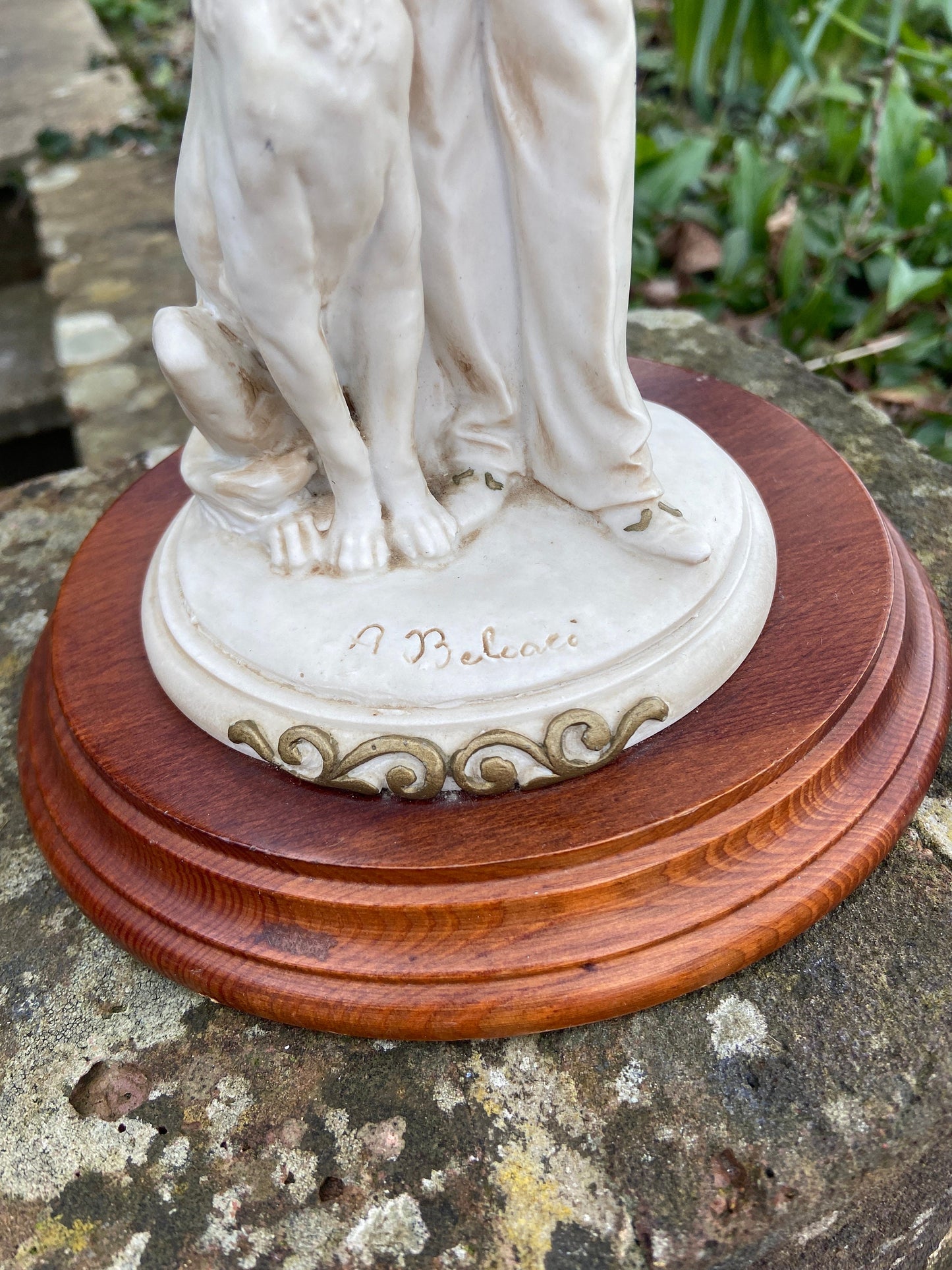 A. Belcari Capodimonte vintage lamp (Man with Dog) and shade, made in Italy - excellent vintage condition and working.