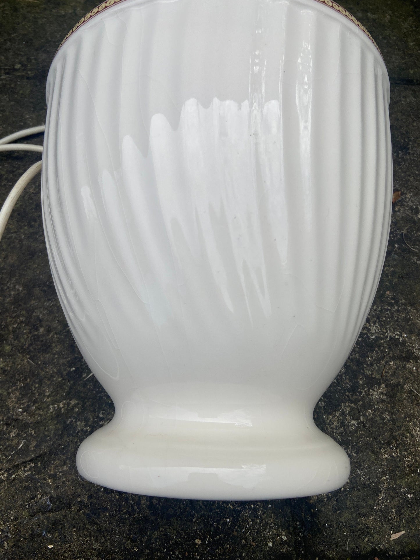 1920s Floral China Urn Style Lamp with floral transfers, excellent condition, working order, large size