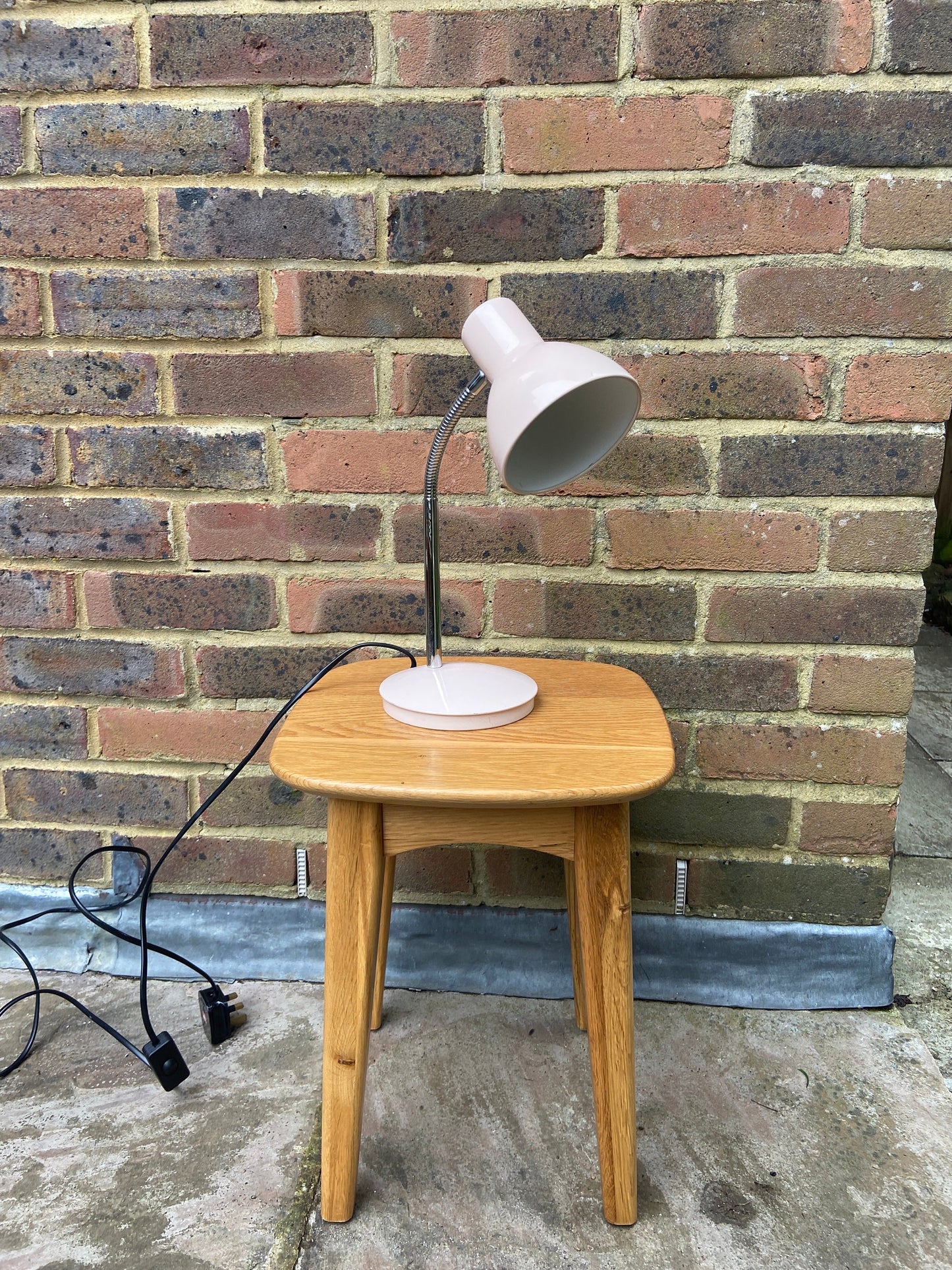Pale pink vintage desk lamp - BHS