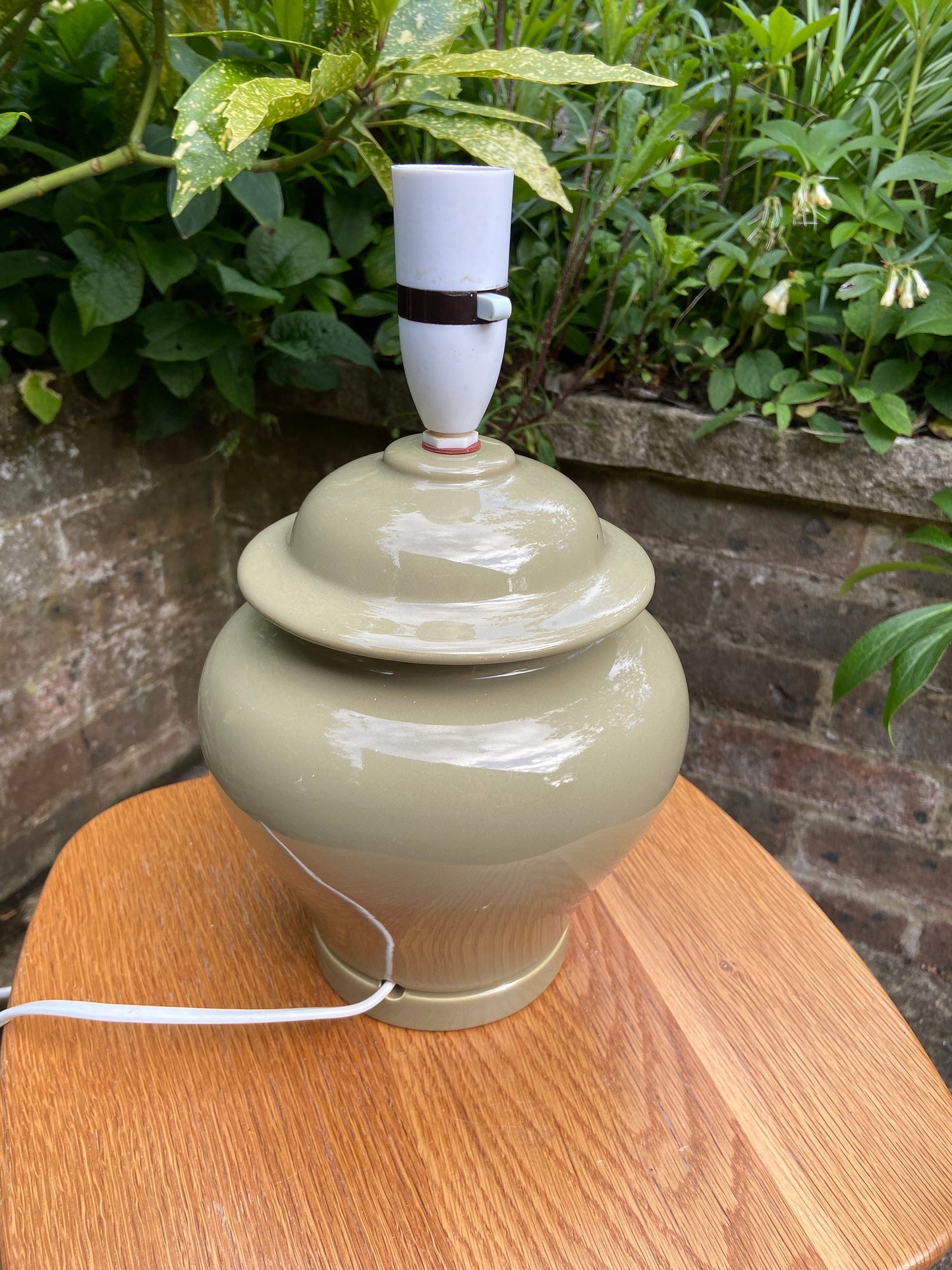 Green retro vintage ceramic glazed, ginger jar shape, round 80s lamp, working lamp