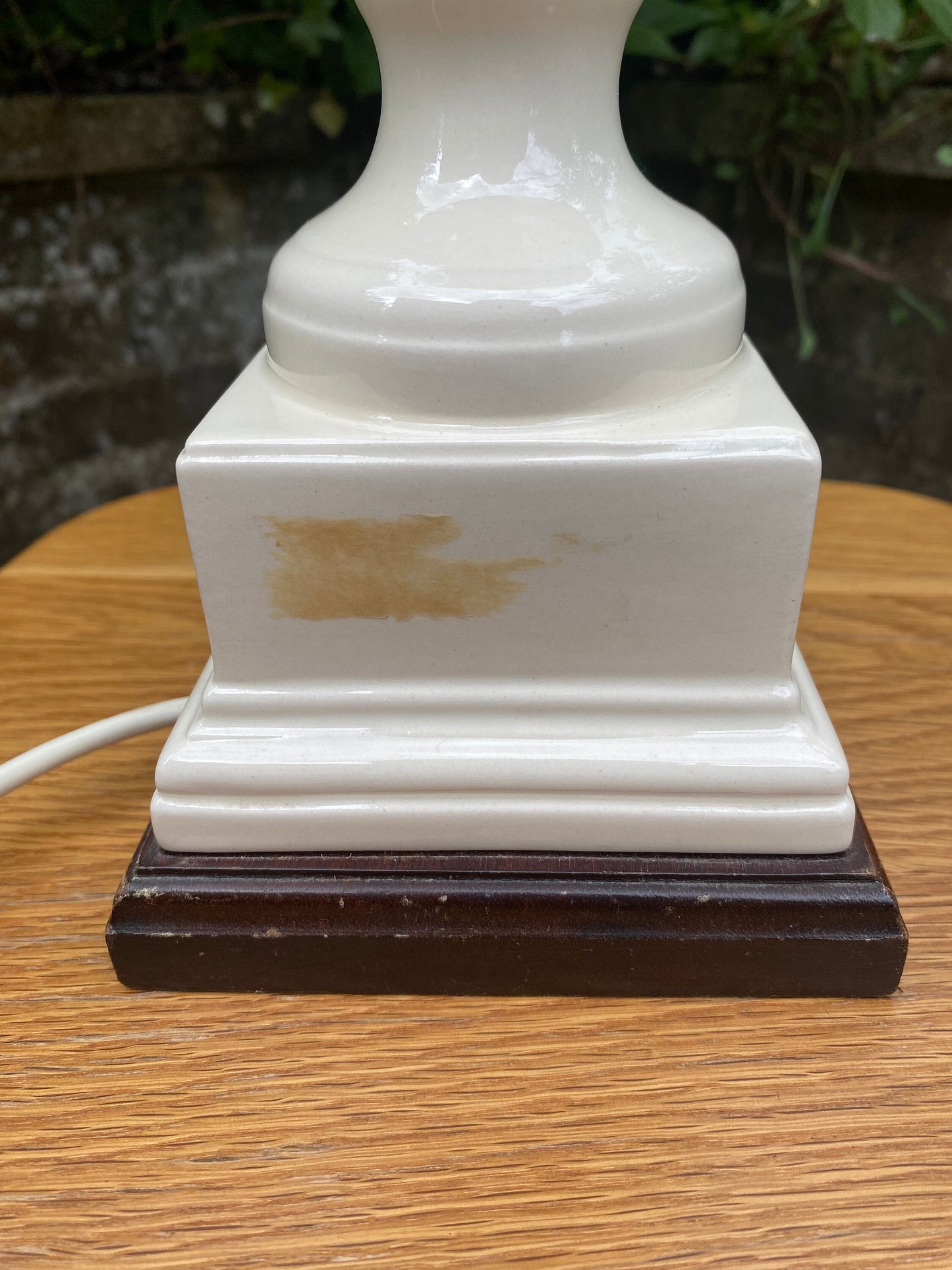 Marvellous large cream classical style ceramic lamp on square wooden base - vintage table lamp, working lamp