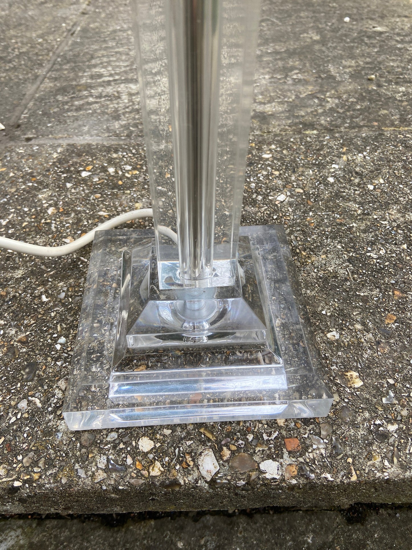 Vintage Geometric Cubic Perspex lamp with new shade - working condition