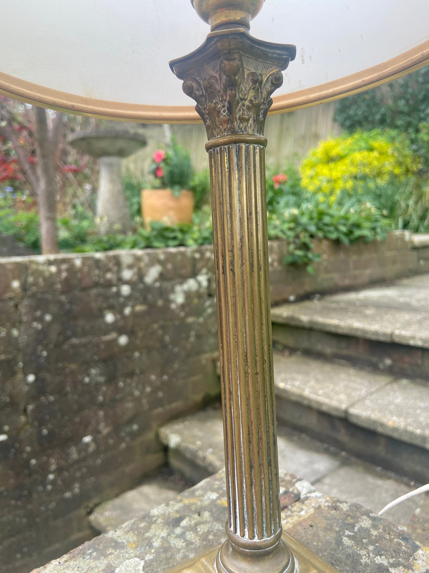 Gorgeous retro bronze vintage lamp, classical column style with retro gold and yellow shade - working retro table lamp