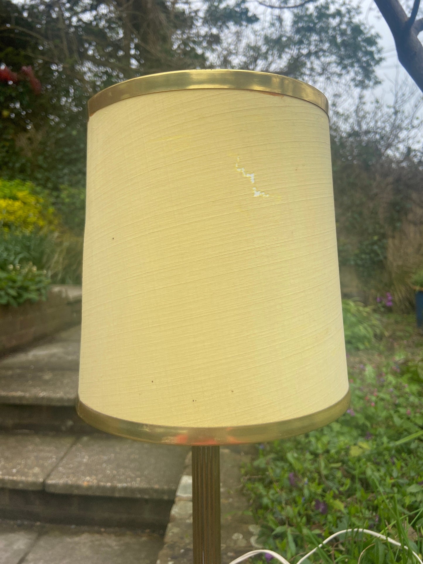 Gorgeous retro bronze vintage lamp, classical column style with retro gold and yellow shade - working retro table lamp
