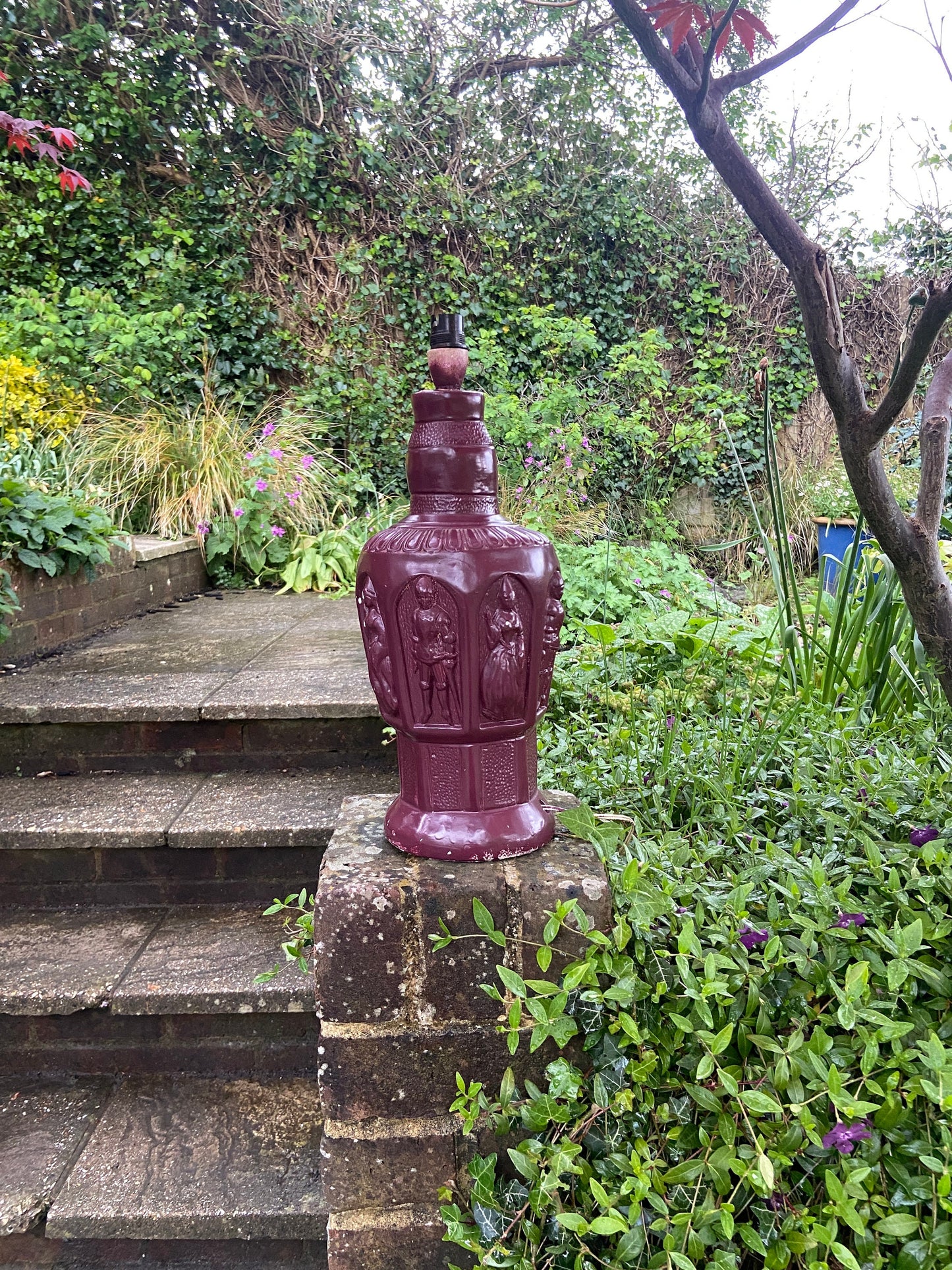 Quirky 1960s 70s large ceramic lamp - wine red, maroon, bottle shape, knicks and maidens motif, working lamp, retro lamp, upcycle