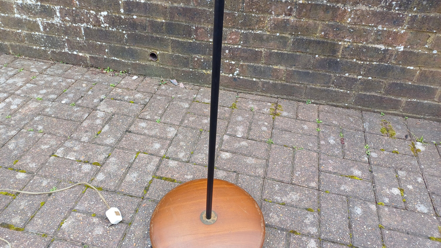 Superb Vintage Retro Metal and Wood Standard Lamp