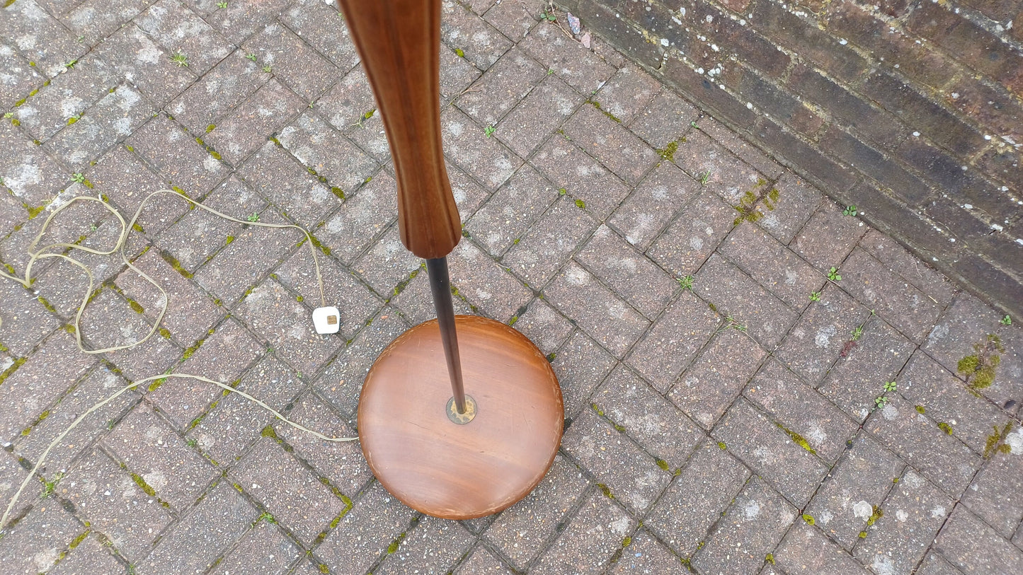 Superb Vintage Retro Metal and Wood Standard Lamp