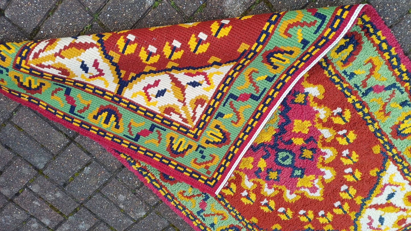 Large Vintage Woollen Red Pattern Woven Decorative Vintage Rug 70s or 80s