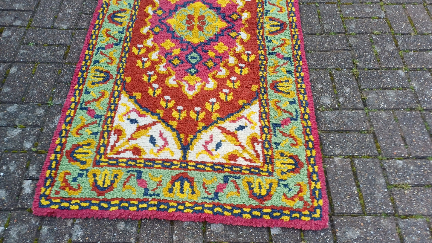 Large Vintage Woollen Red Pattern Woven Decorative Vintage Rug 70s or 80s