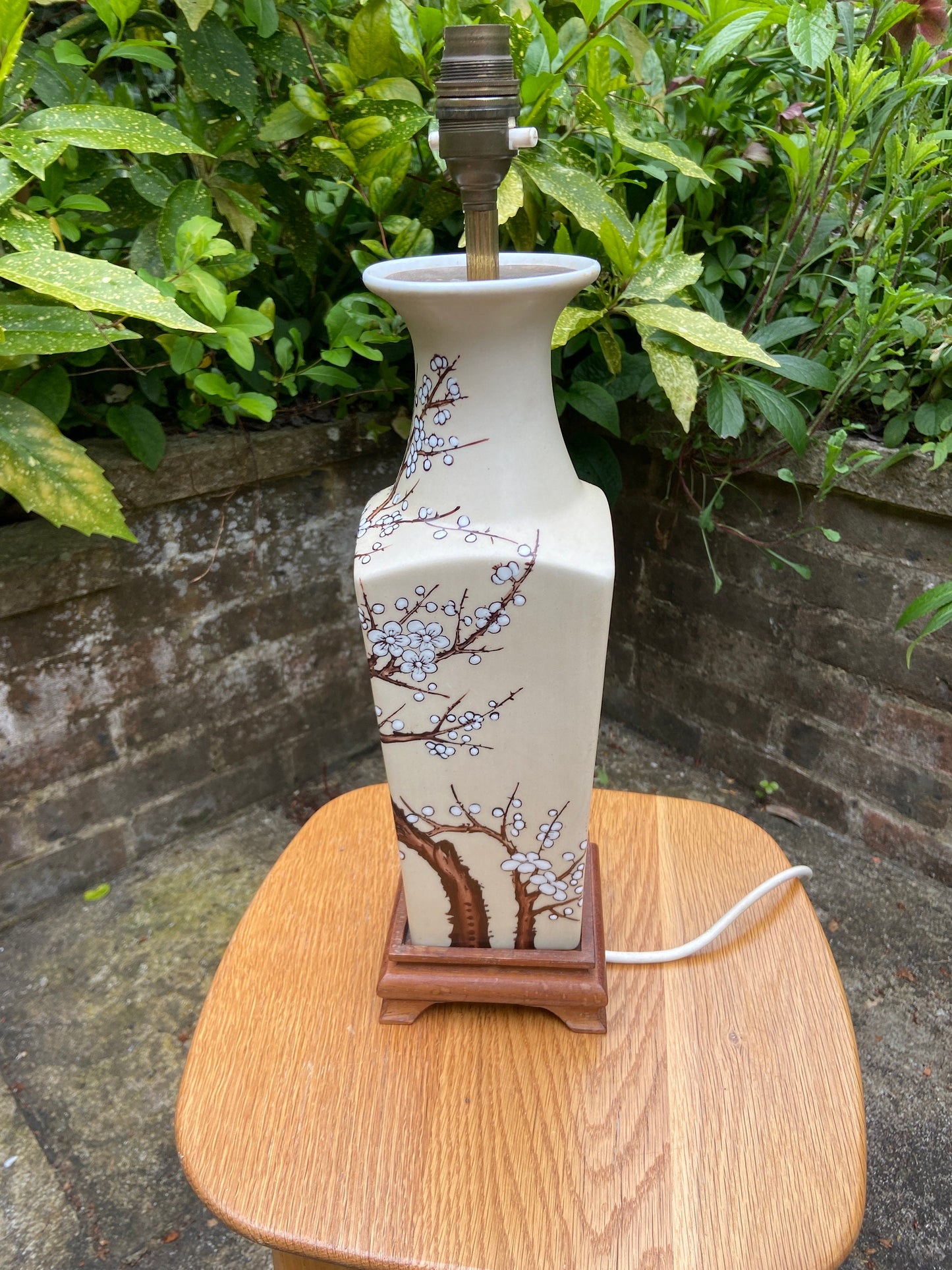 gorgeous squarednoriental chinesenlamp