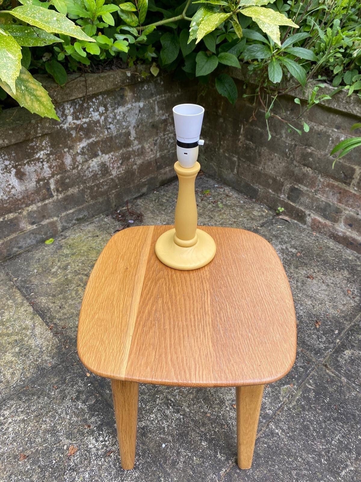 yellow wooden straight line lamp