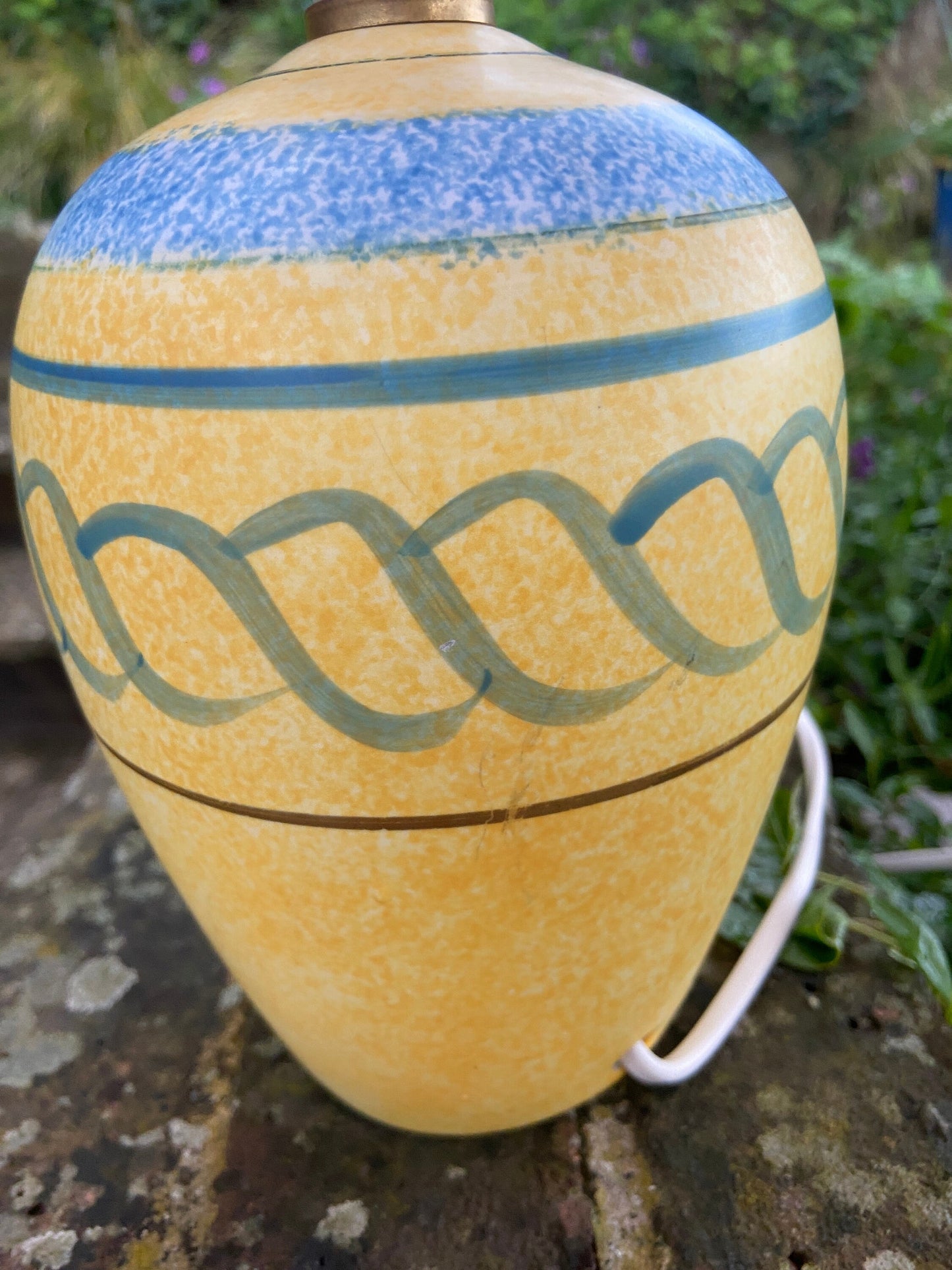 Vintage Yellow & Blue Pottery Ceramic Classic Line Table Lamp - working vintage table lamp