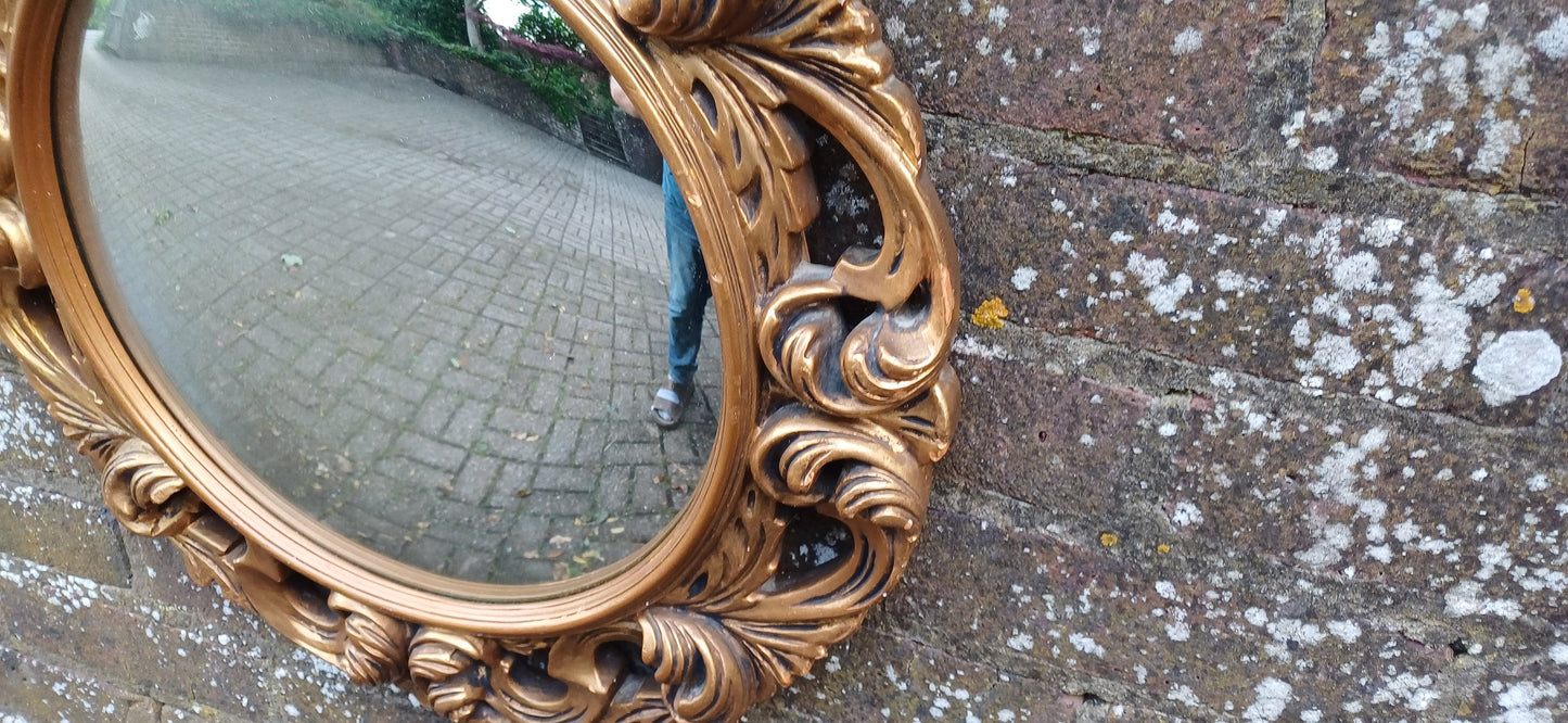 Vintage Round Plaster Gilt Gold Wall Convex Mirror Ornate Decoration.