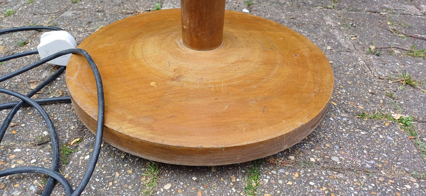 Vintage Art Deco 30s Wooden Turned Standard Lamp. Working.