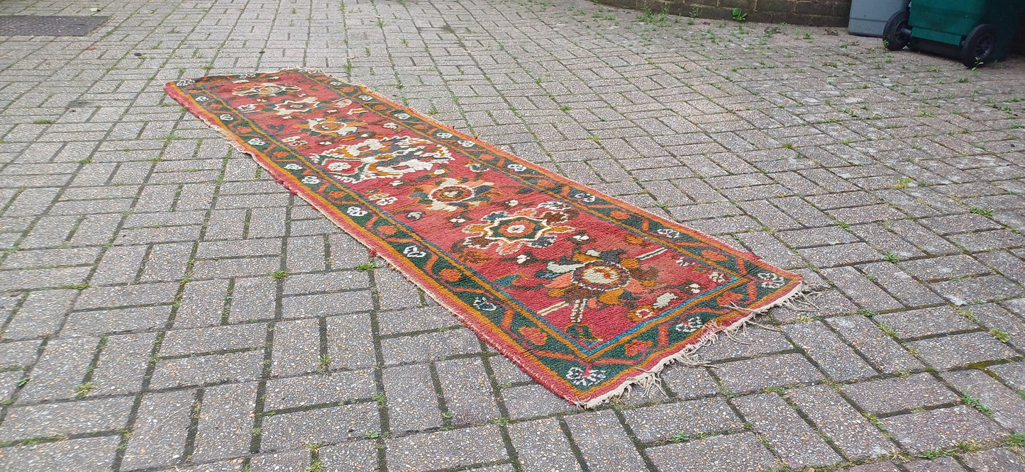 Charming Bohemian Age Worn Early 20th Century Vintage Rug Runner Beautiful Colours Shabby Chic 260 x 72 cm