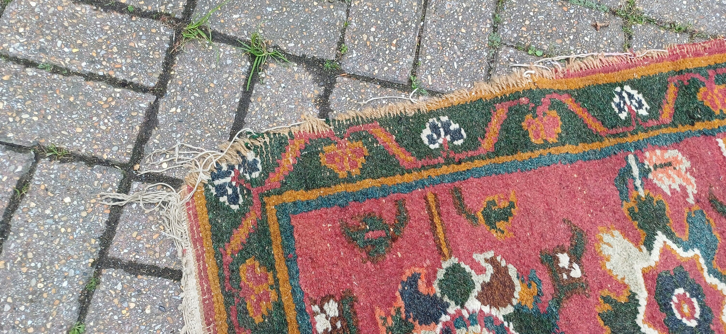 Charming Bohemian Age Worn Early 20th Century Vintage Rug Runner Beautiful Colours Shabby Chic 260 x 72 cm