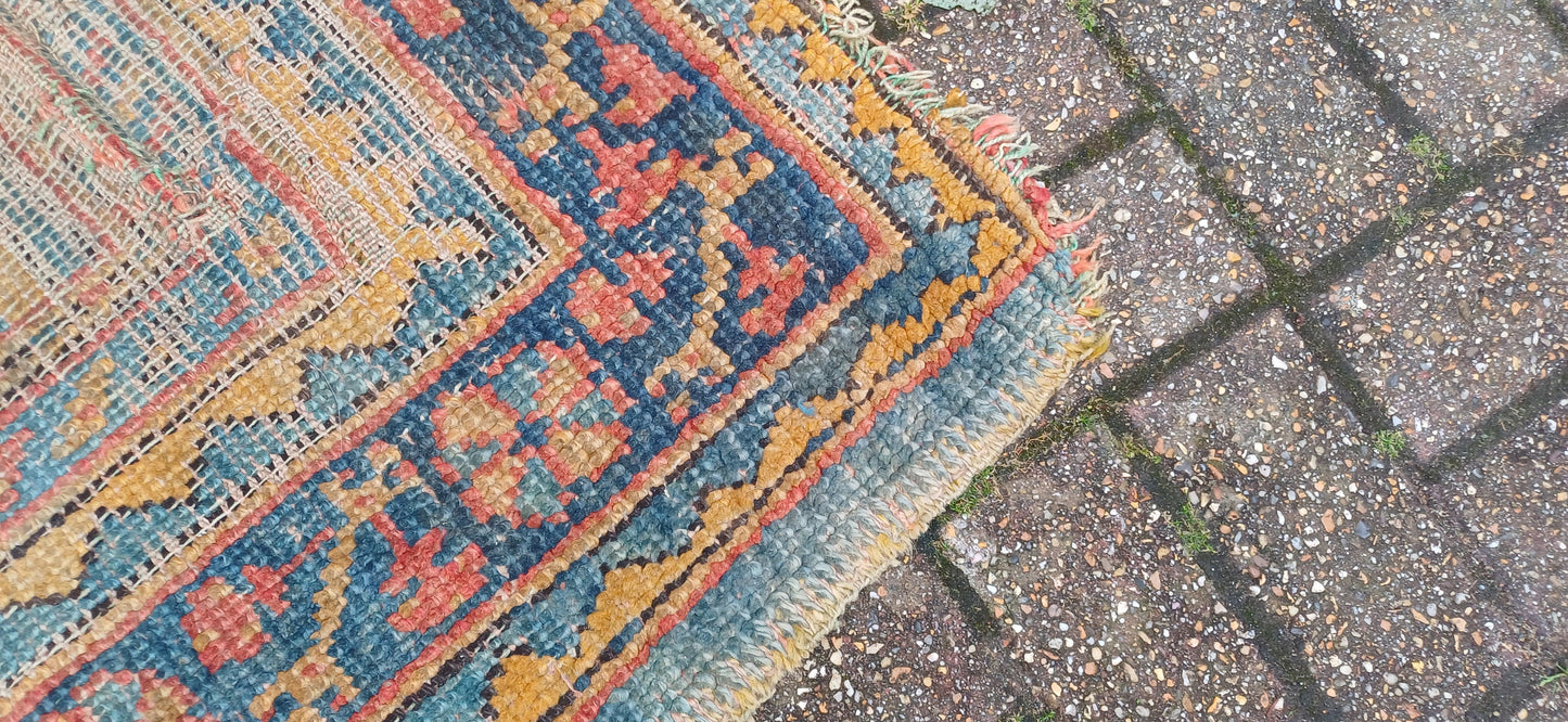 Charming Wool Woollen Bohemian Age Worn Early 20th Century Vintage Rug Runner Beautiful Colours Shabby Chic 404 x 113 cm