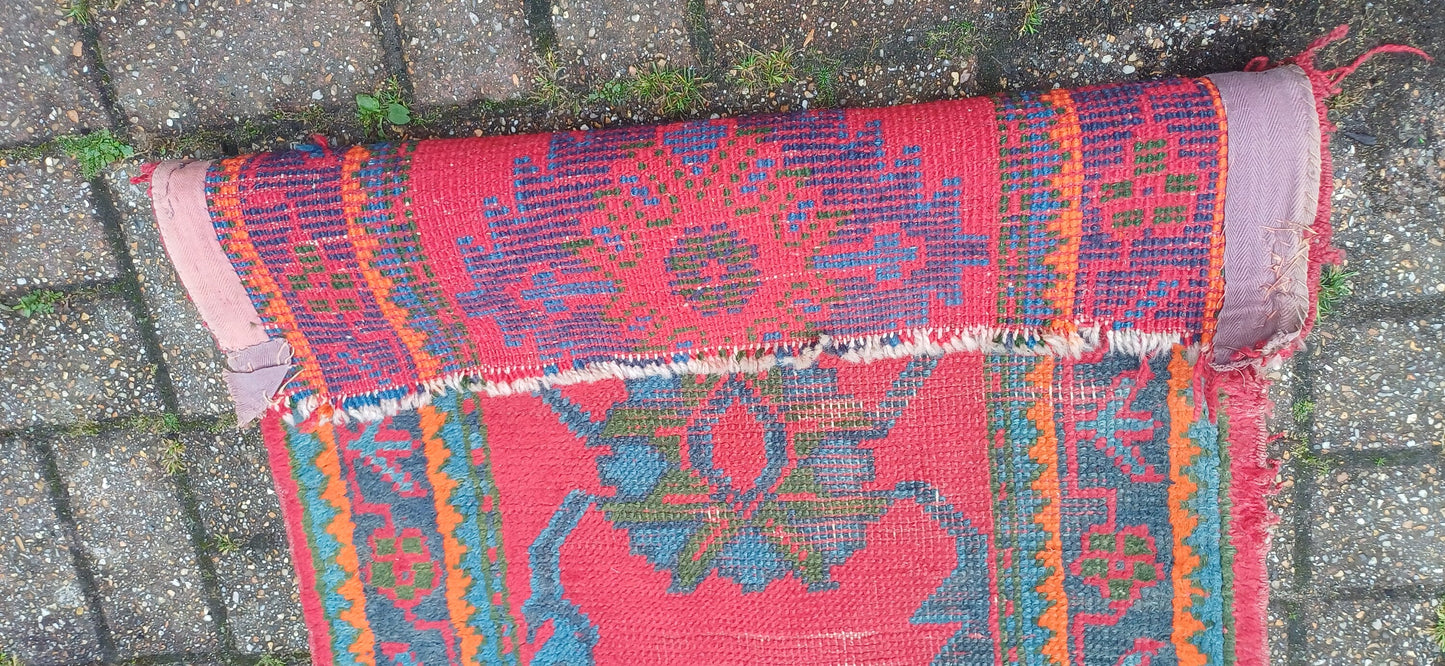 Charming Bohemian Age Worn Early 20th Century Vintage Rug Runner Beautiful Colours Shabby Chic 515 x 70 cm