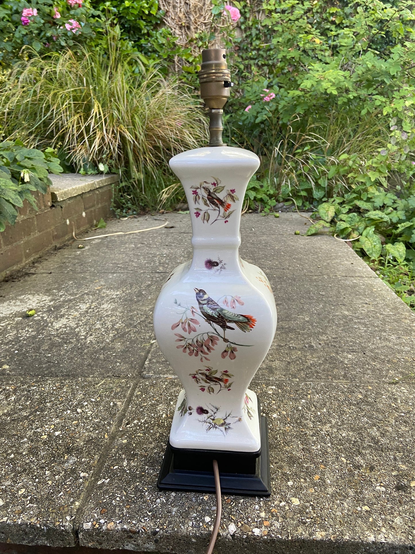 Tall attractive ceramic lamp decorated with birds - vintage table lamp white with painted birds, working condition
