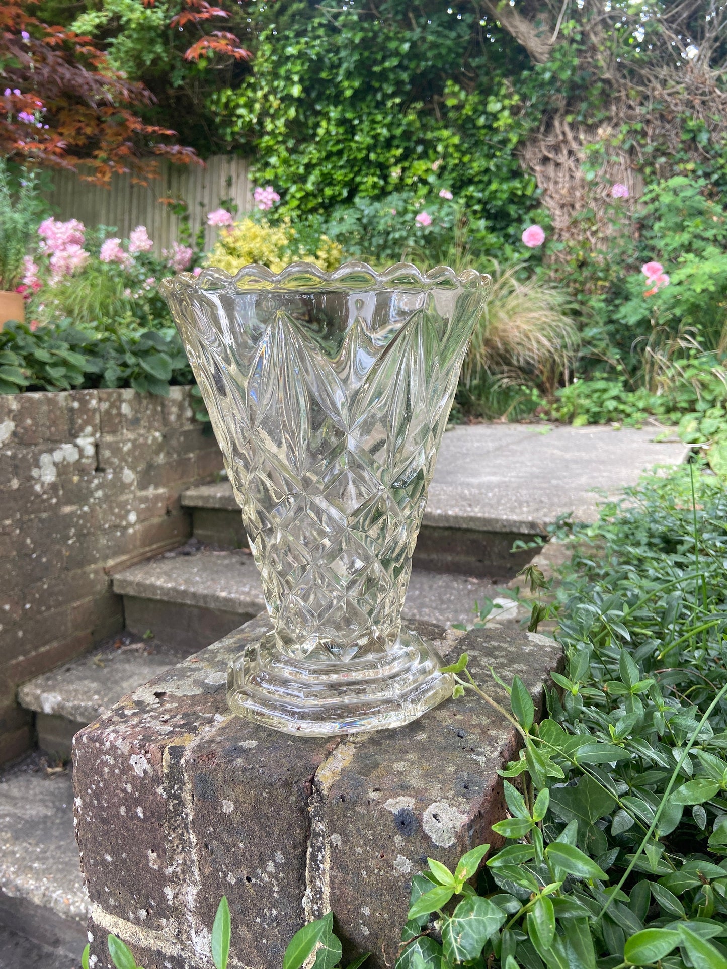 large pressed flower vase, vintage glass vase. gorgeous vase which will display flowers in a wonderful fashion. In very good condition.