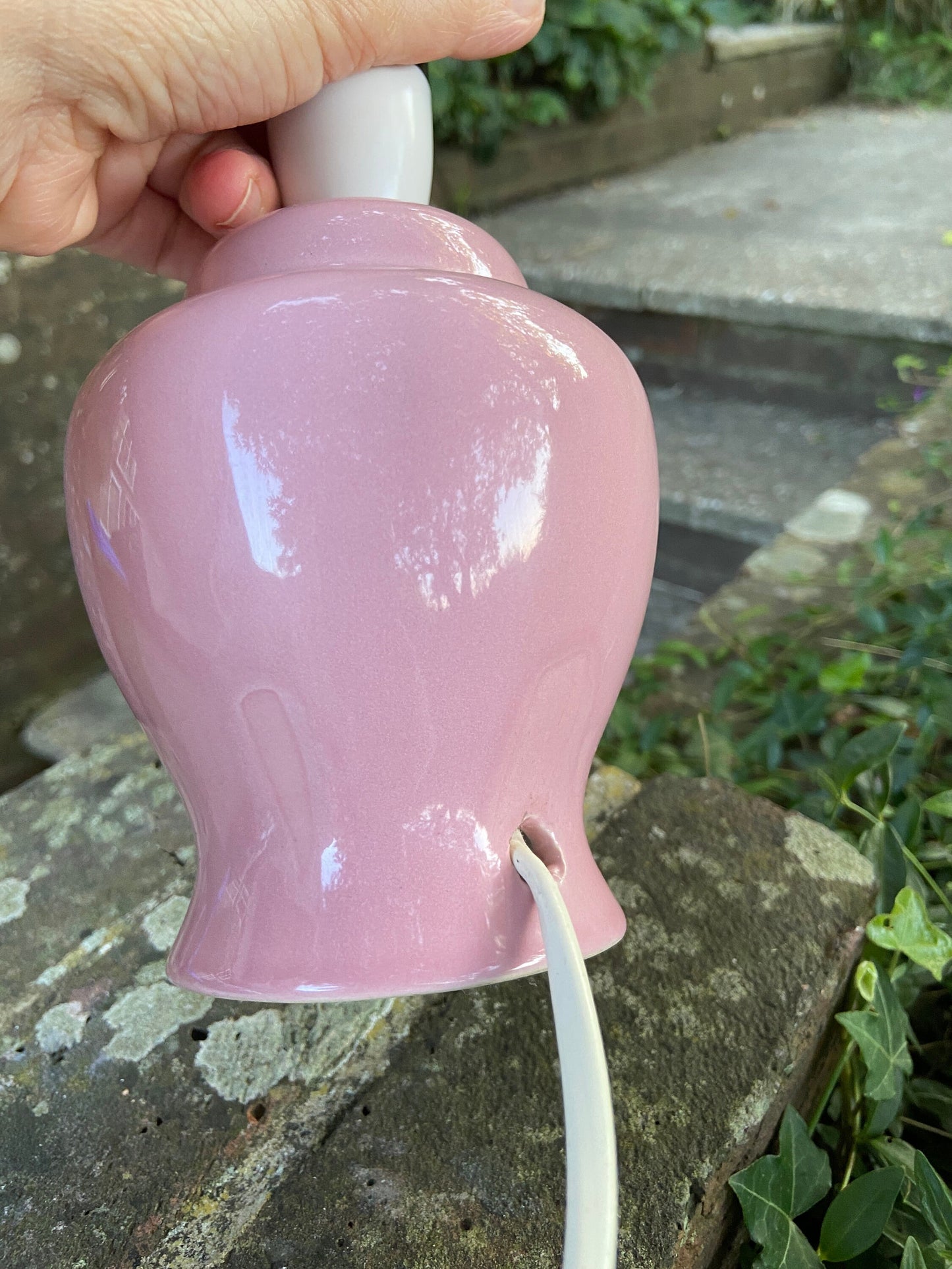Vintage pretty in pink 1970s table lamp; original retro table lamp in pink, barbie pink, working table lamp