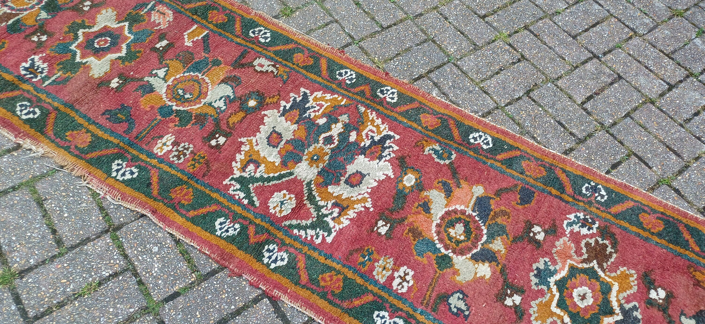 Charming Bohemian Age Worn Early 20th Century Vintage Rug Runner Beautiful Colours Shabby Chic 260 x 72 cm