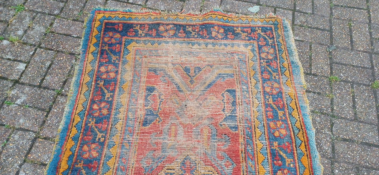 Charming Wool Woollen Bohemian Age Worn Early 20th Century Vintage Rug Runner Beautiful Colours Shabby Chic 404 x 113 cm