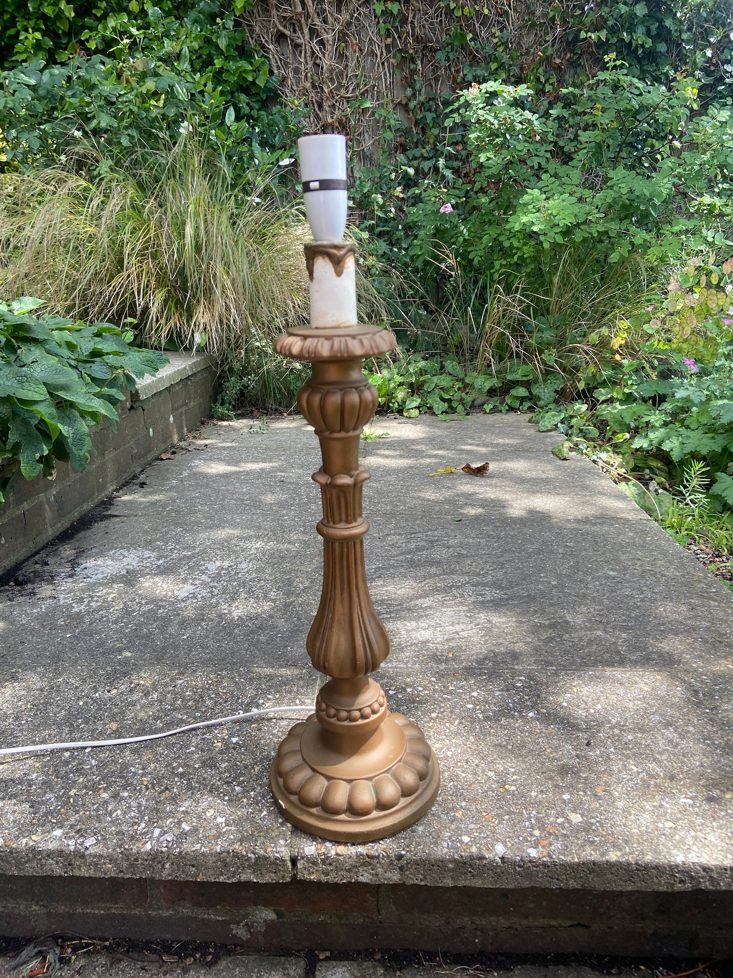 Tall retro vintage table lamp in antique gold - made of resin and painted; classic candelstick holder style, working, vgc
