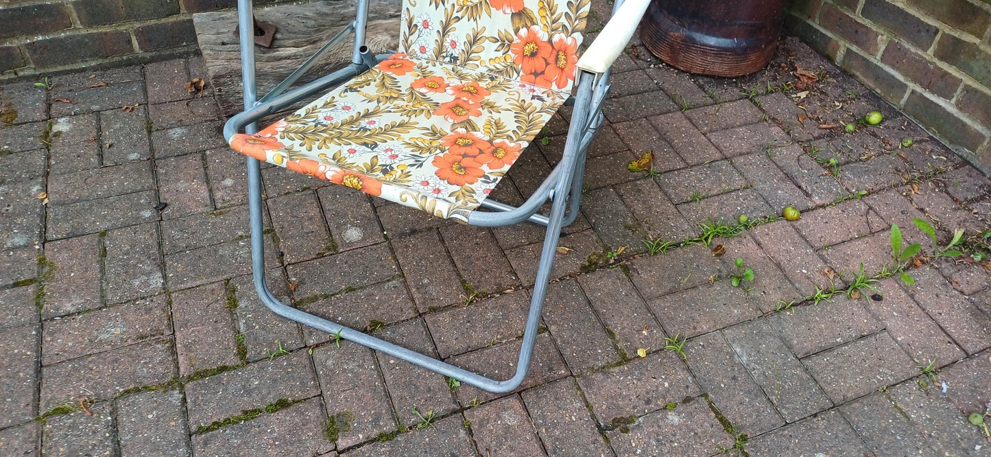 Vintage Retro 70s Sprung Deckchair. Folding. Funky Floral Decoration.
