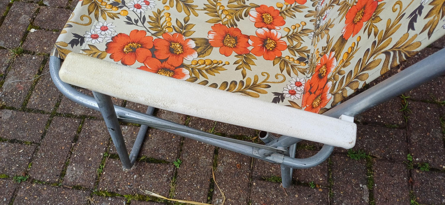 Vintage Retro 70s Sprung Deckchair. Folding. Funky Floral Decoration.