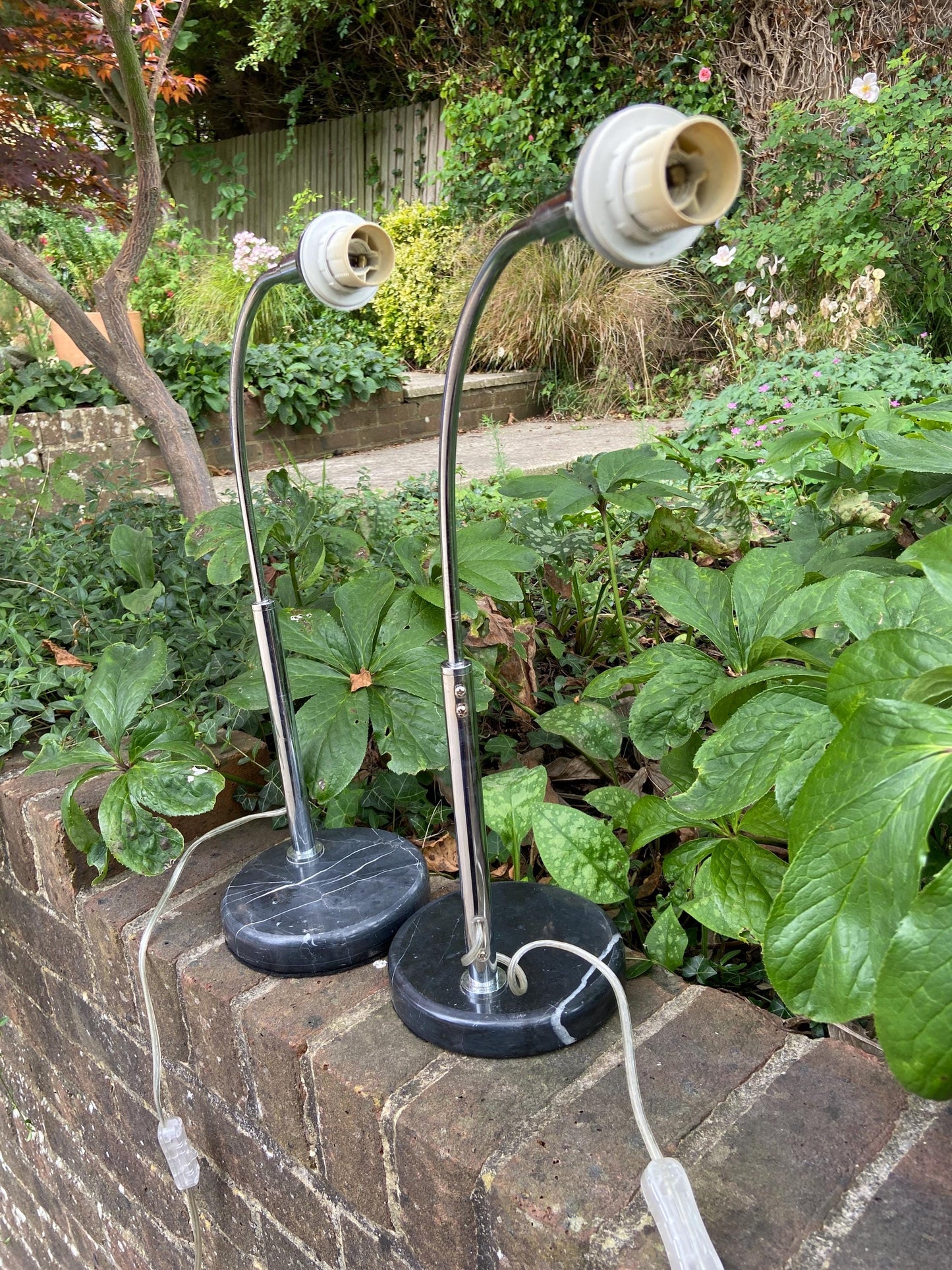 Vintage pair of marble & chrome retro table lamps – black marble bases with arched chrome arms – working order, made by Dana lighting