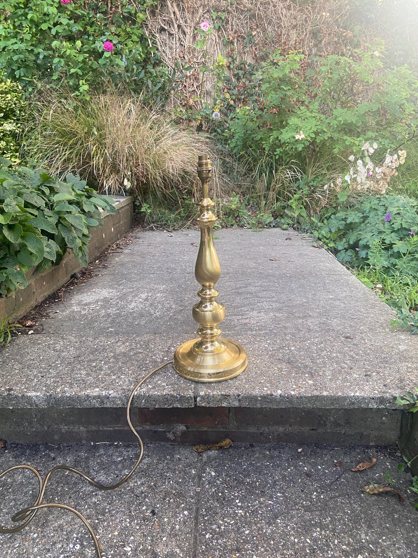 Super vintage shiny brass vintage table lamp BHS made - BHS table lamp, tall
