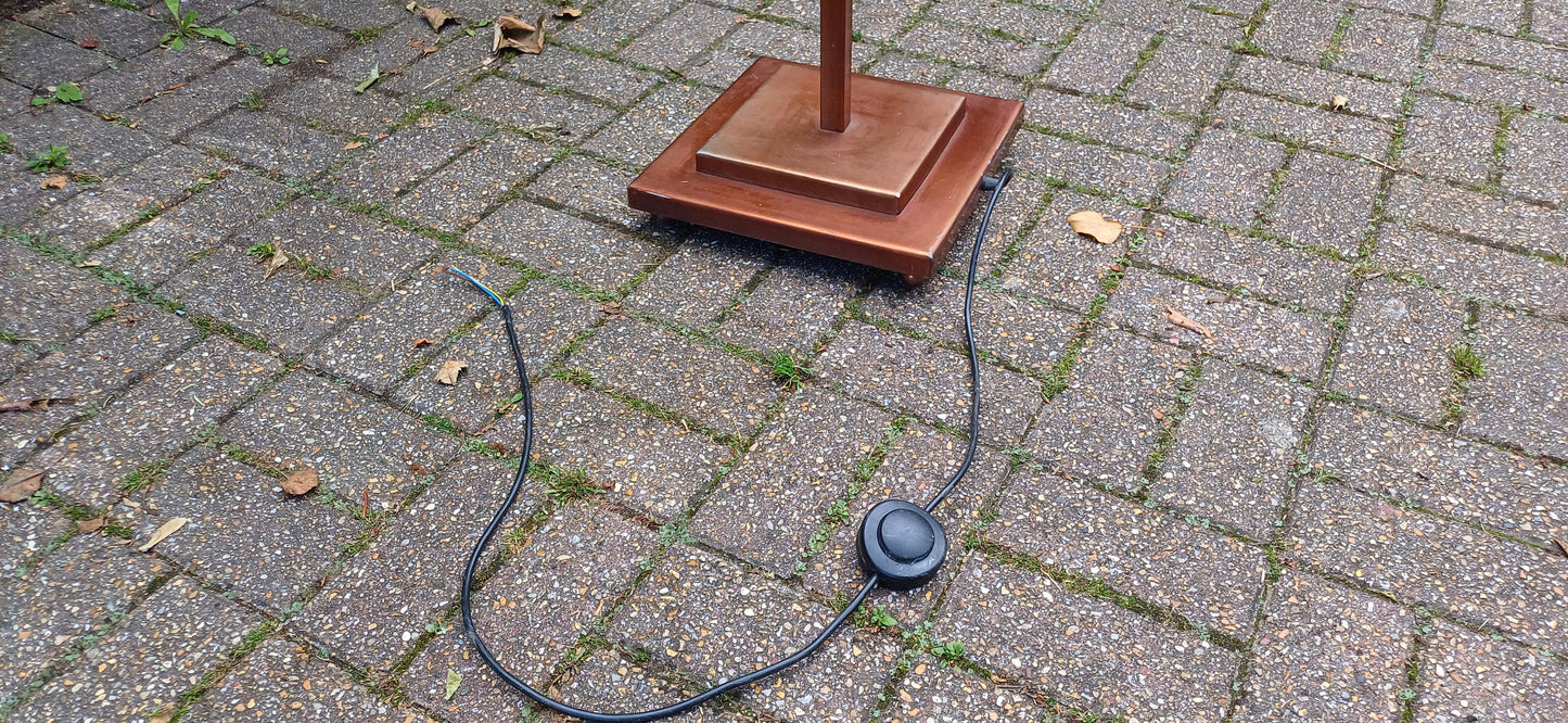 Top Quality Vintage Designer Retro 80s Reproduction of an Art Deco Standard Lamp with Copper Finish.