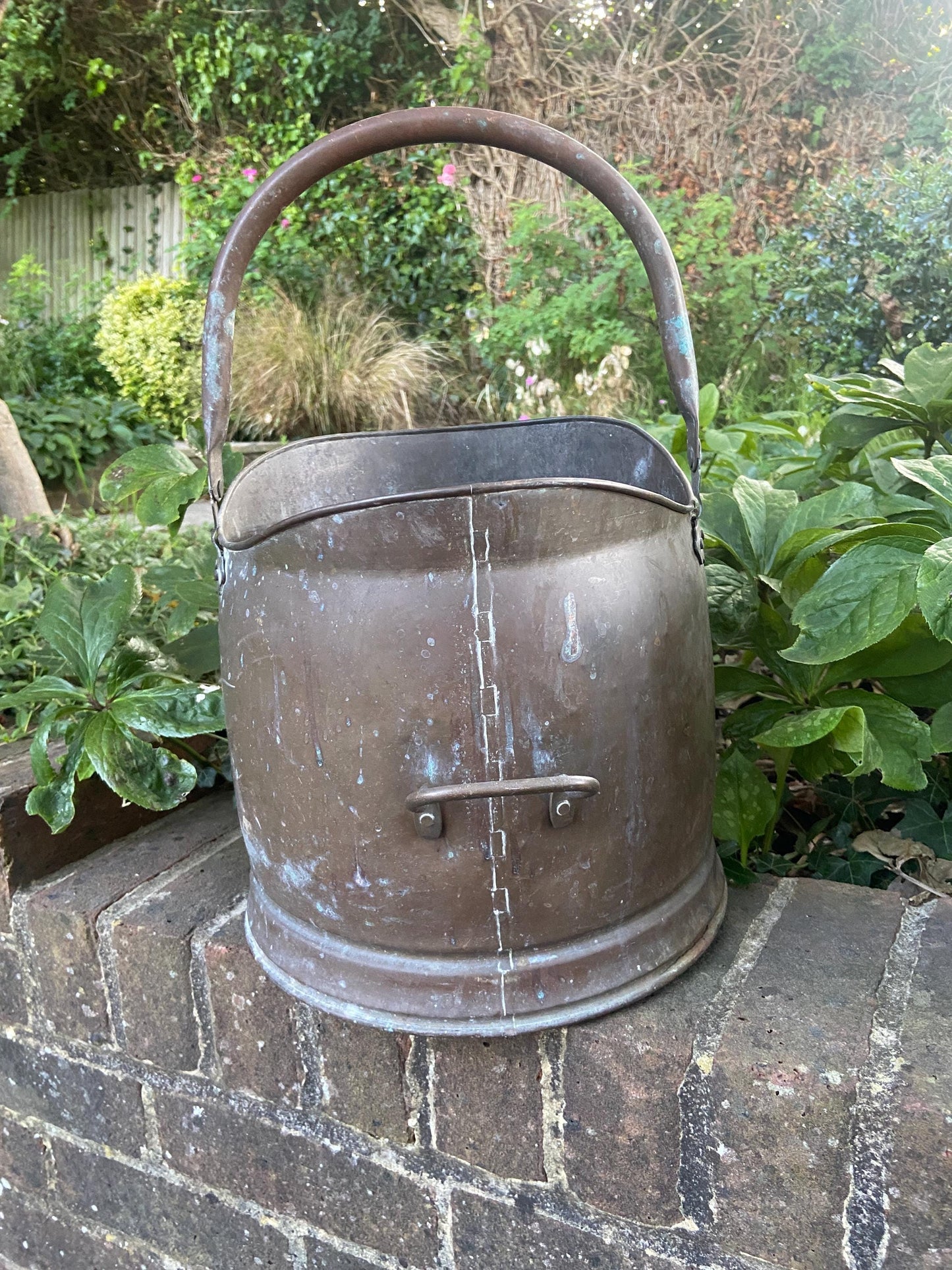 Super vintage brass coal bucket, coal scuttle, metal bucket, planter, plant pot