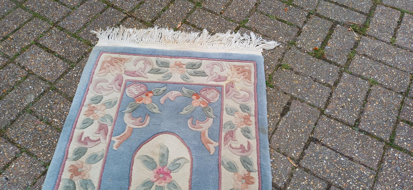 Classic 70s or 80s Decorative Patterned Rug Vintage Wool Woollen Rug Blue.