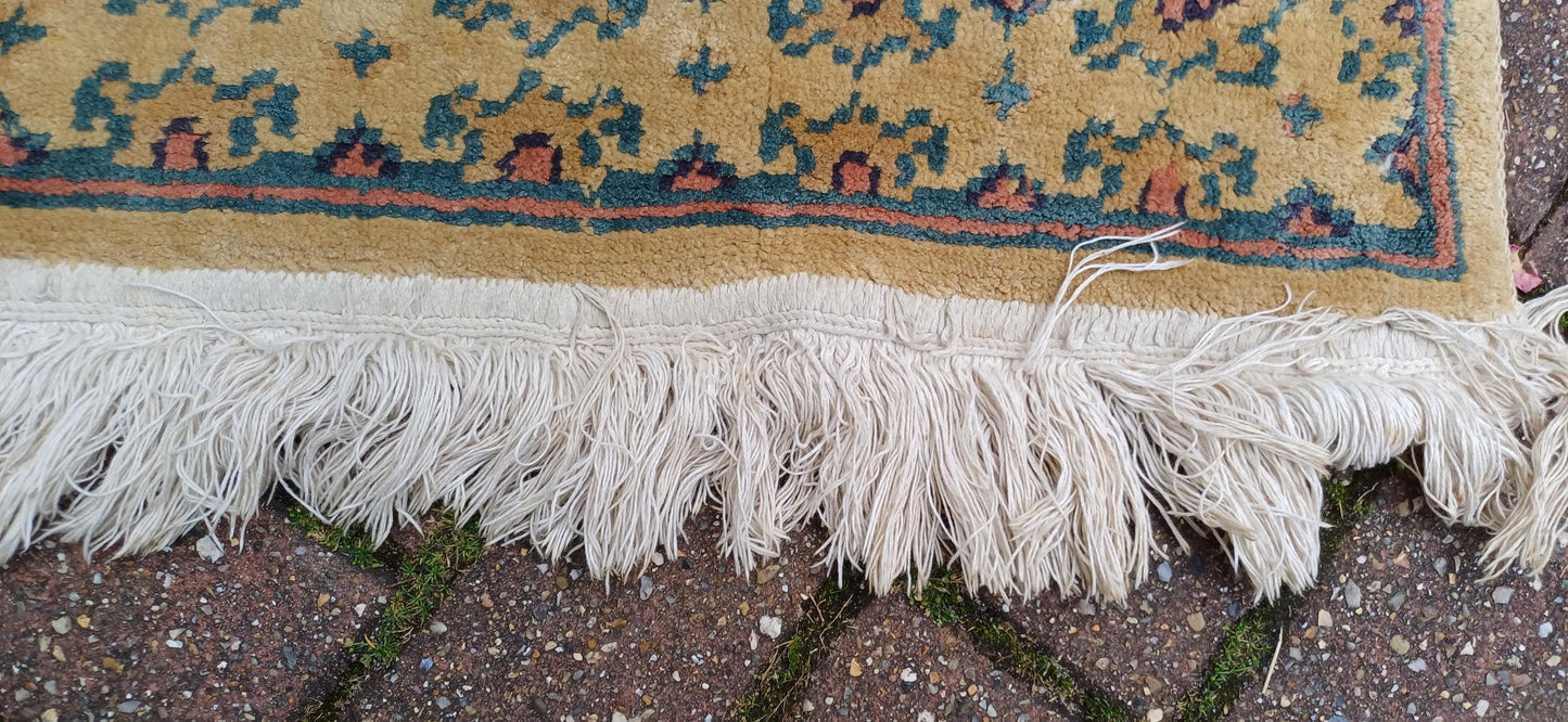 Classic 70s or 80s Decorative Patterned Rug Vintage Wool Woollen Rug Beige Dark Cream 133 x 60 cm