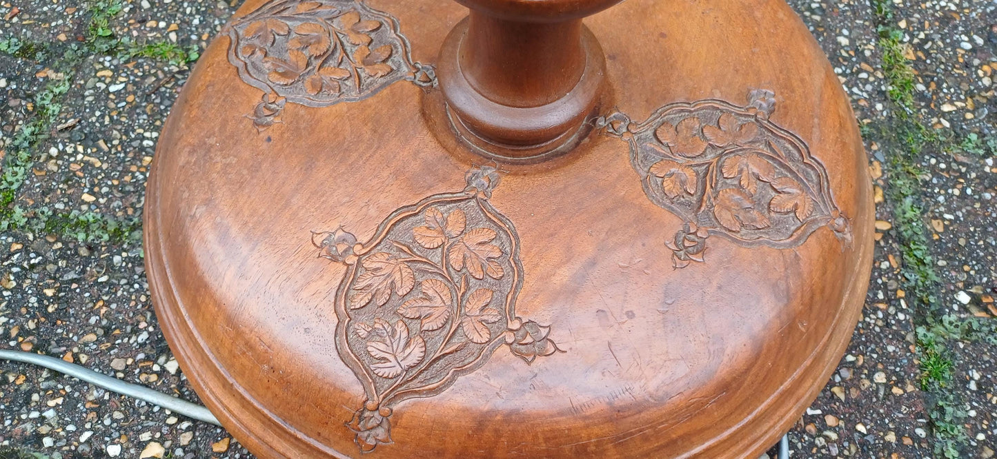Superb Vintage Mid 20th Century Carved Oriental Style Standard Lamp