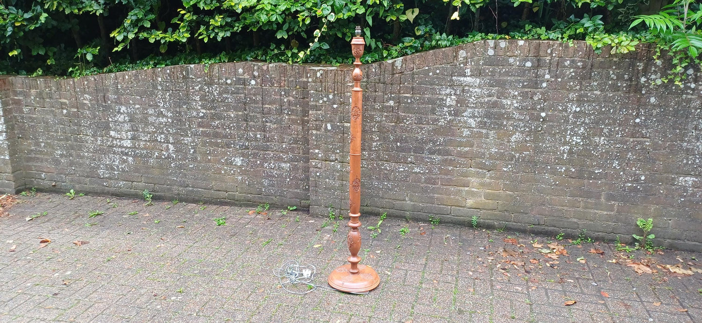 Superb Vintage Mid 20th Century Carved Oriental Style Standard Lamp