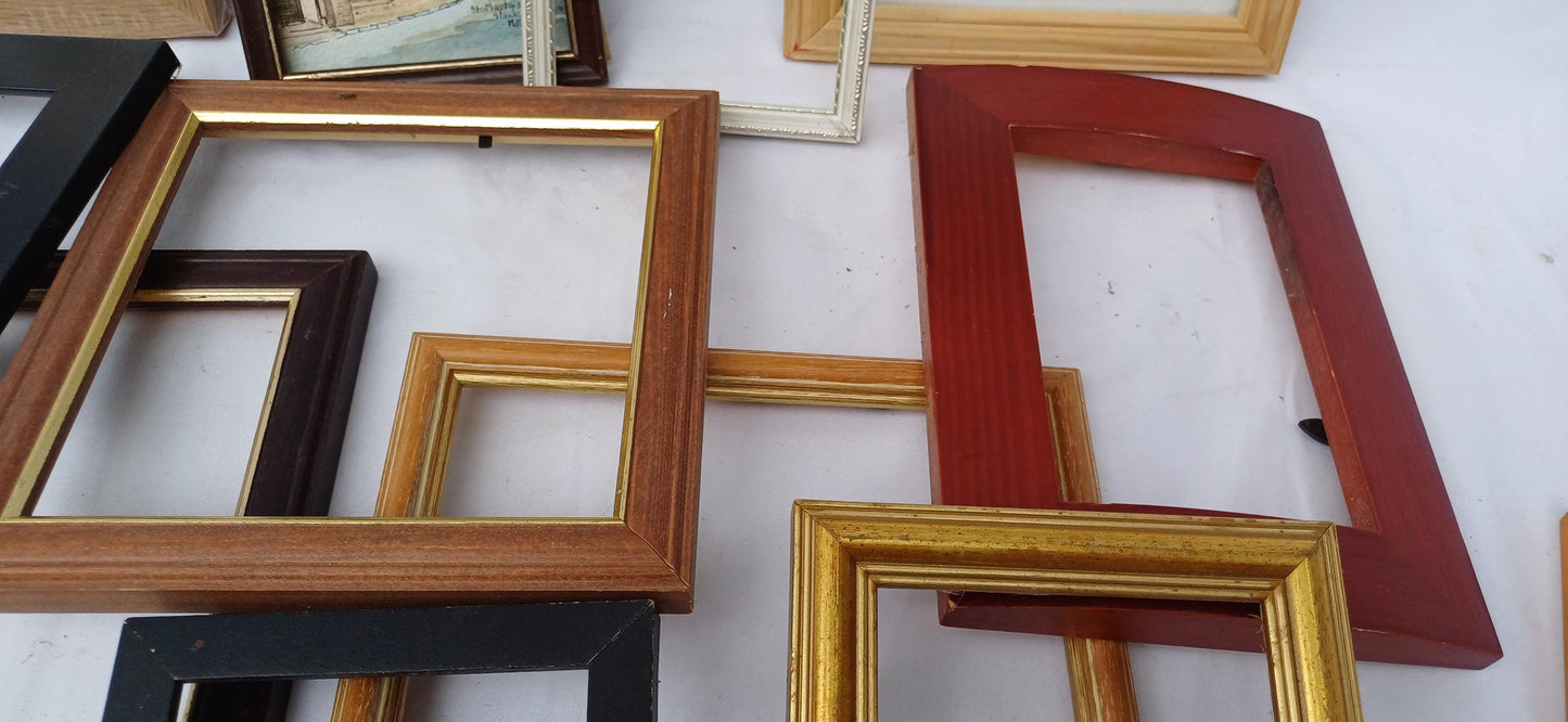 Collection of 12 Vintage Pictures Picture Frames Framing Glazed with Boarded Backings Frame Photo Photograph Artist Upcycling Project.