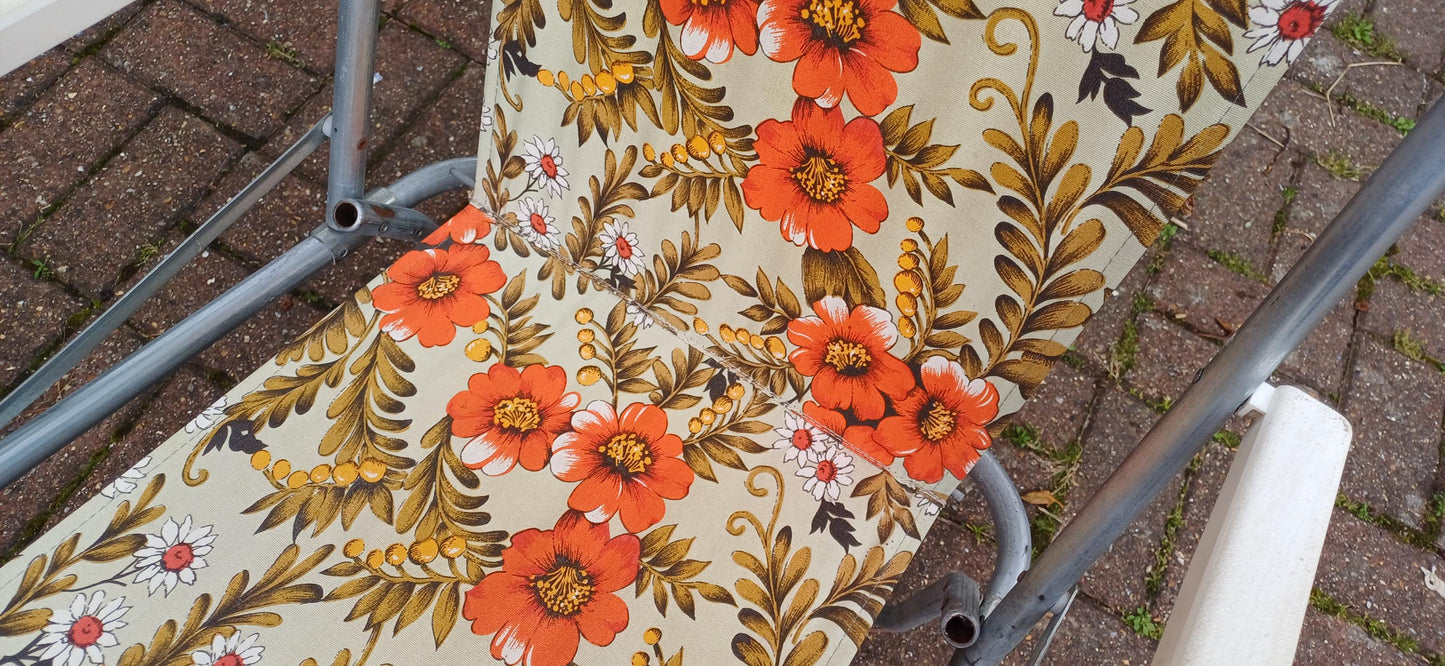 Vintage Retro 70s Sprung Deckchair. Folding. Funky Floral Decoration.