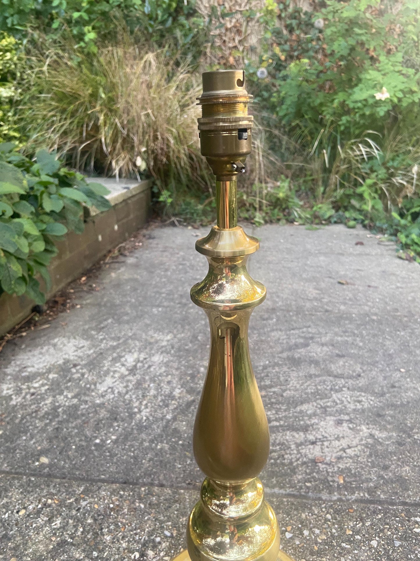 Super vintage shiny brass vintage table lamp BHS made - BHS table lamp, tall