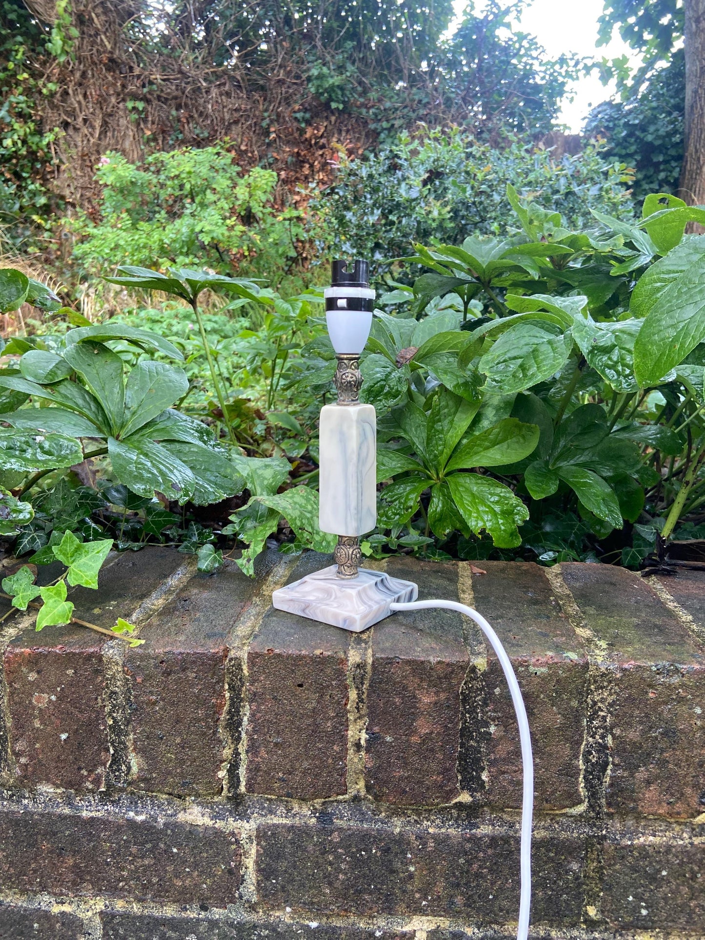 Vintage Retro Faux Onyx and Brass Table Lamp