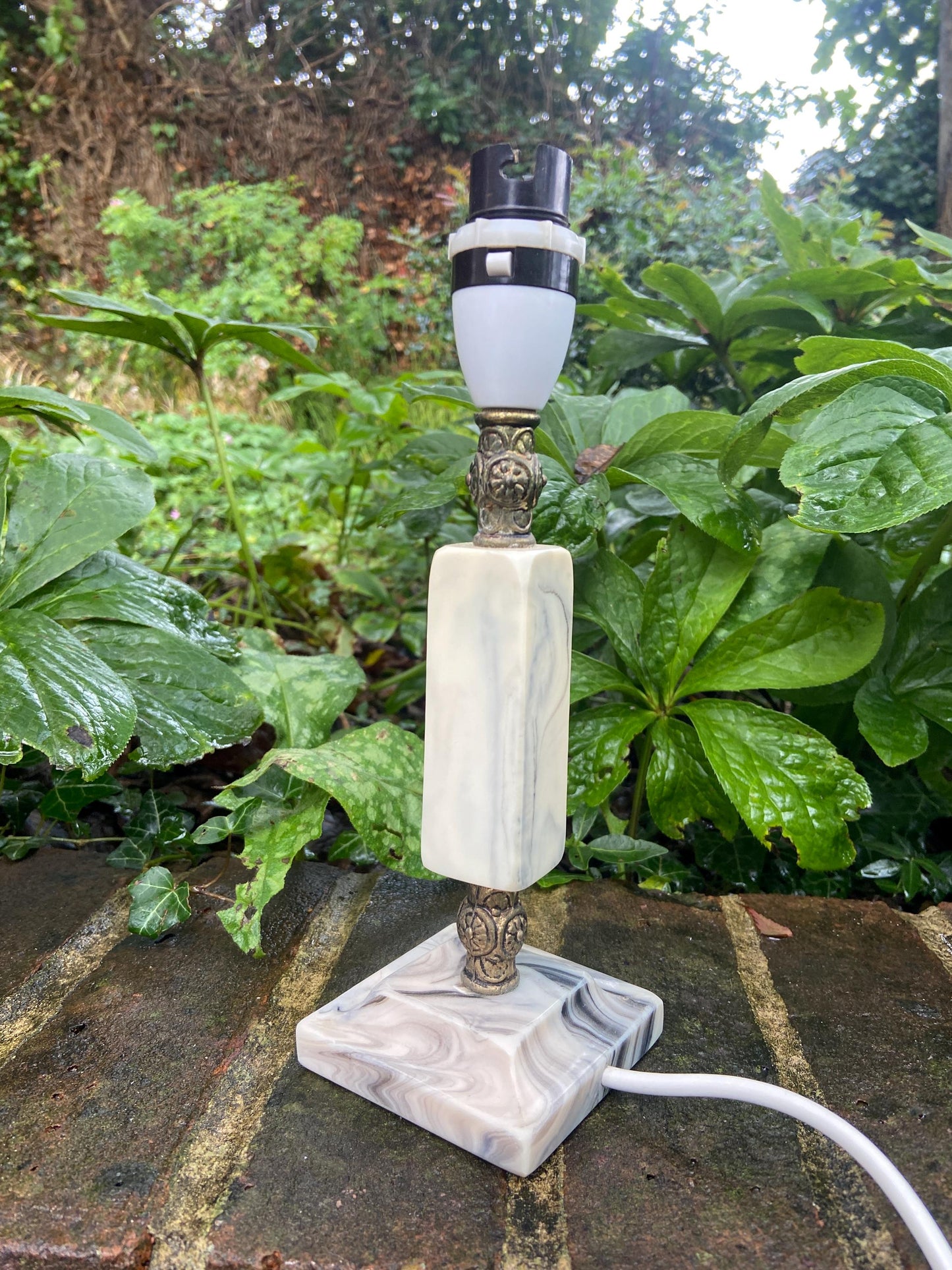 Vintage Retro Faux Onyx and Brass Table Lamp