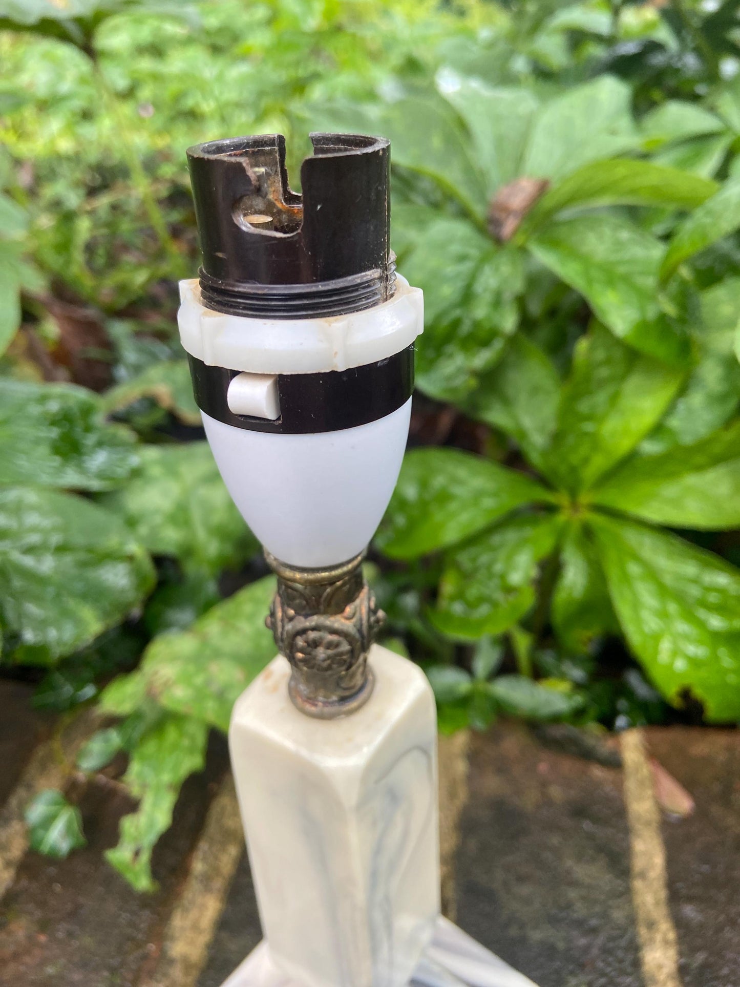 Vintage Retro Faux Onyx and Brass Table Lamp