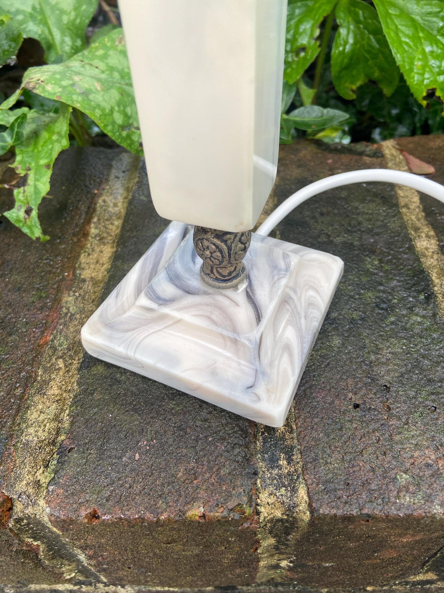 Vintage Retro Faux Onyx and Brass Table Lamp