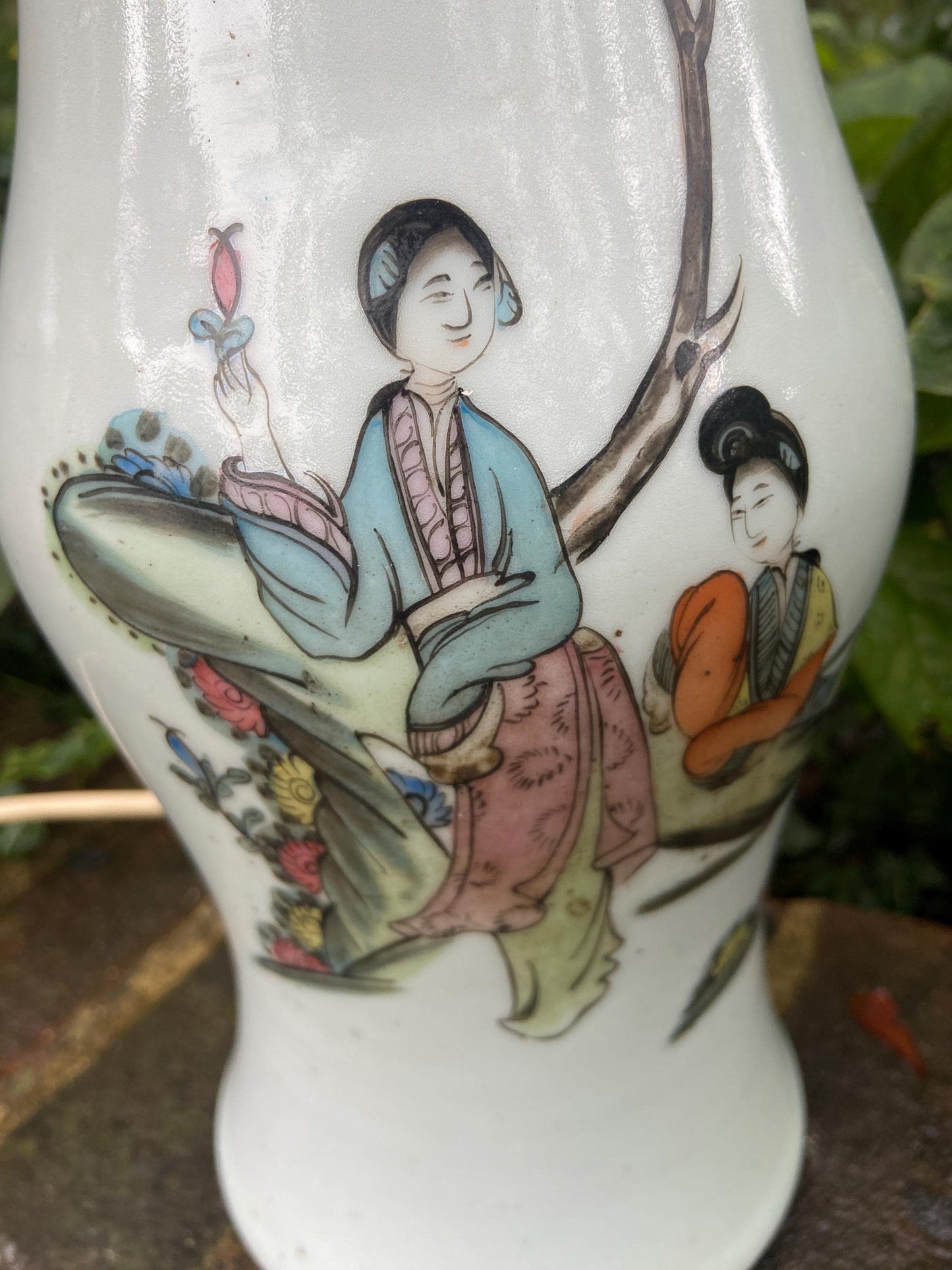 Early 20th Century Japanese oriental hand painted table lamp, Geisha - working condition