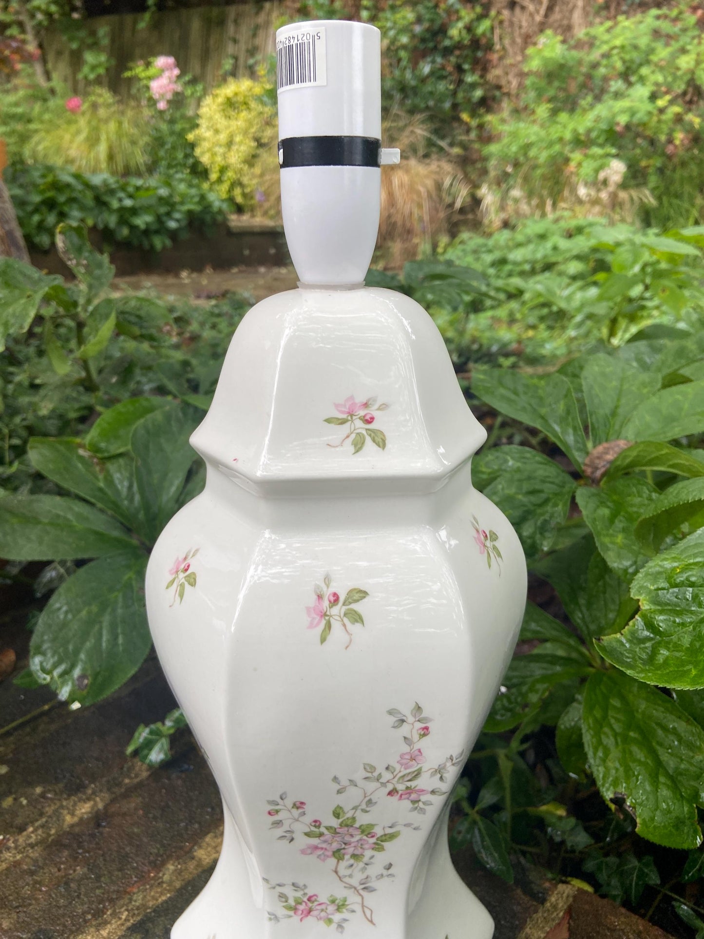 Classic vintage ginger jar, mock oriental ceramic table lamp with flowers - working