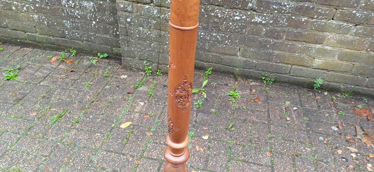 Superb Vintage Mid 20th Century Carved Oriental Style Standard Lamp