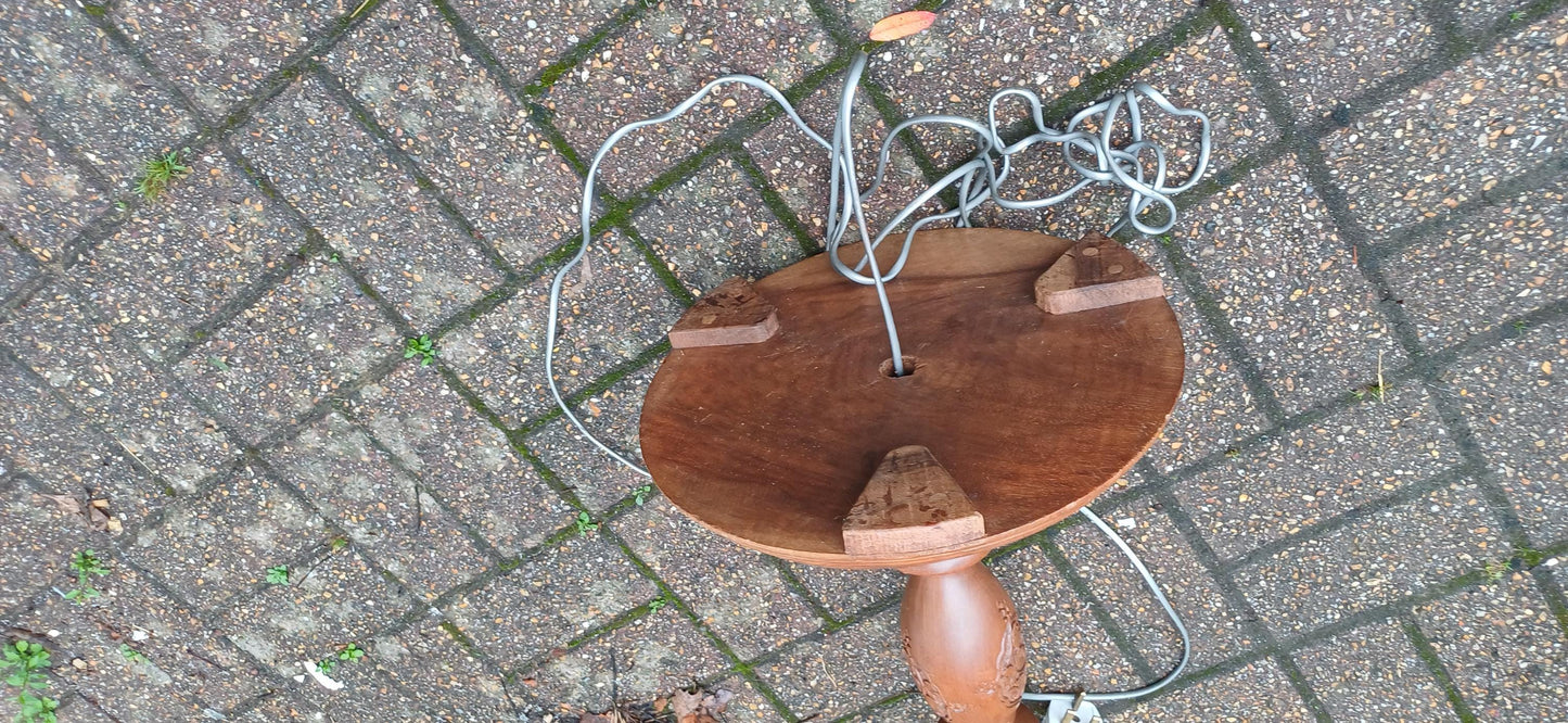 Superb Vintage Mid 20th Century Carved Oriental Style Standard Lamp