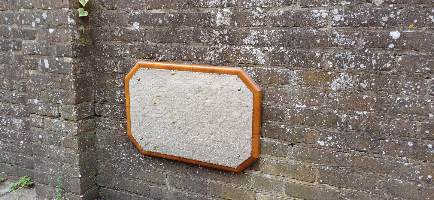 Eye Catching Vintage 30s Retro Etched Walnut Effect Wall Mirror Etched Decoration Scalloped Bevel.